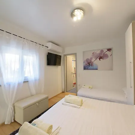 Jeli Apartmán Starigrad Paklenica
