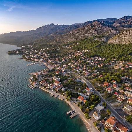 Jeli Apartment Starigrad Paklenica