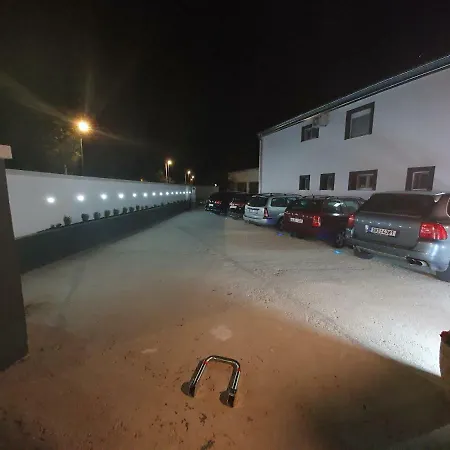 Jeli Apartment