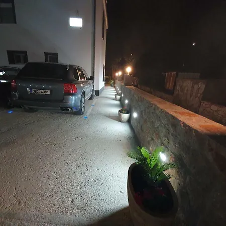 Jeli Apartment