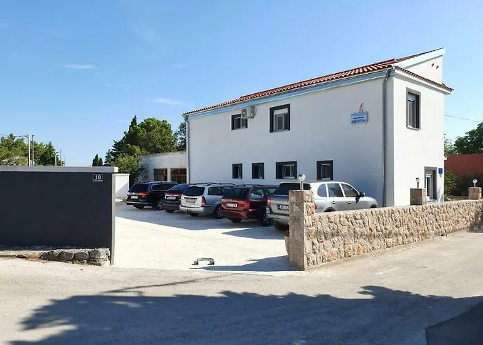 Apartment Jeli *