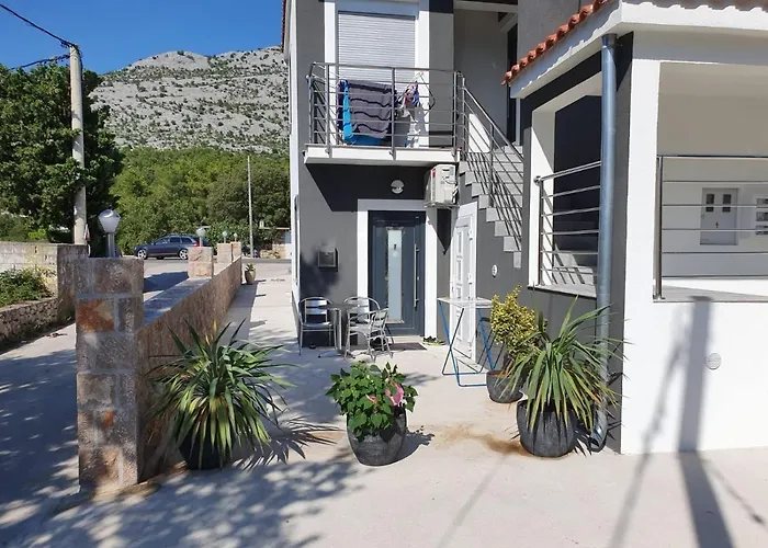 Apartment Jeli