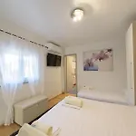 Jeli Apartamento Starigrad Paklenica