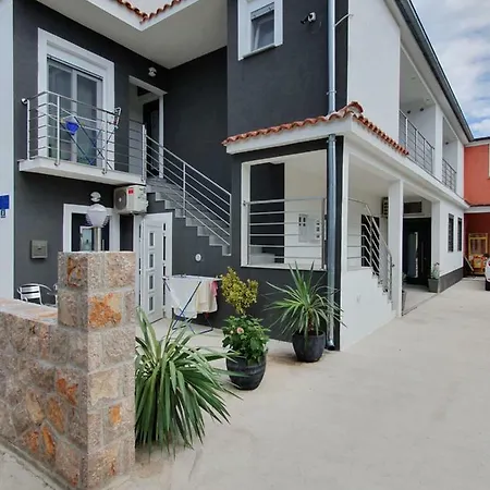 Jeli Starigrad Paklenica