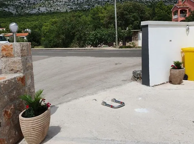 Jeli * Starigrad Paklenica