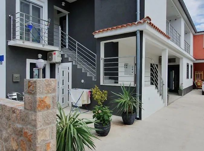 Jeli Starigrad Paklenica